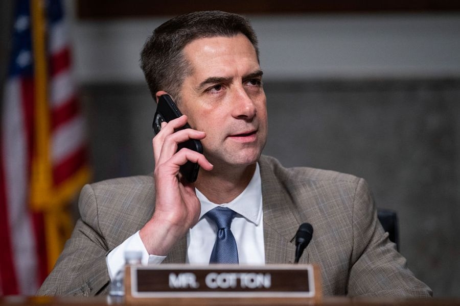 Trump endorses Sen. Tom Cotton for re-election in 2026