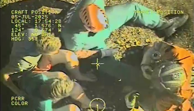 WATCH: Climbing teens rescued from God's Thumb near Lincoln City