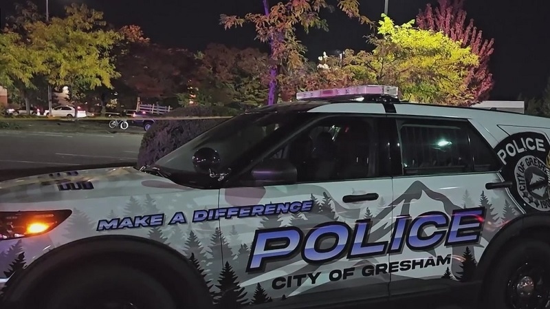 Teen crashes mom's car into Gresham apartment building