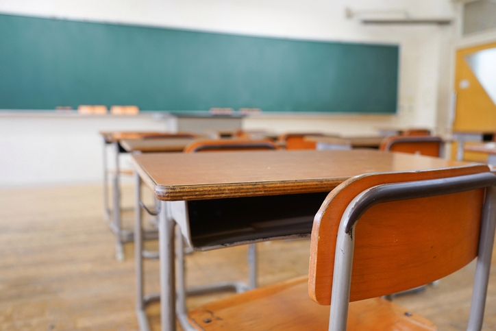 How could New Mexico schools be impacted by withholding of federal funds?