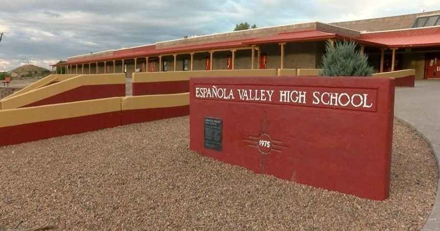 Teachers' union files complaint against NM school after questions about student's immigration status