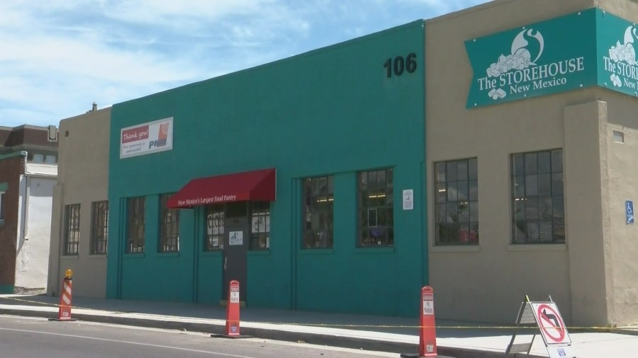 Storehouse New Mexico holds 'knock hunger out of the park' food drive