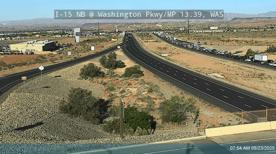 Pedestrian on I-15 killed by semi-truck in Washington County