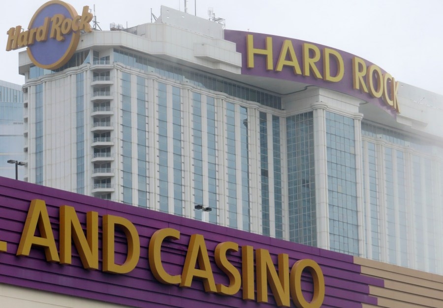 North Natomas resident wins life-changing jackpot at Hard Rock Hotel and Casino