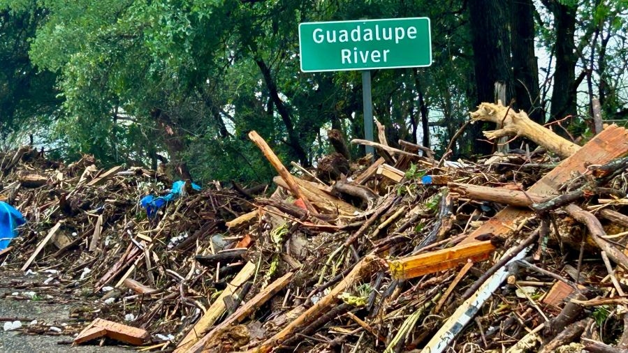 Federal leaders spar on NWS flood warning response, pose safety review after Texas disaster