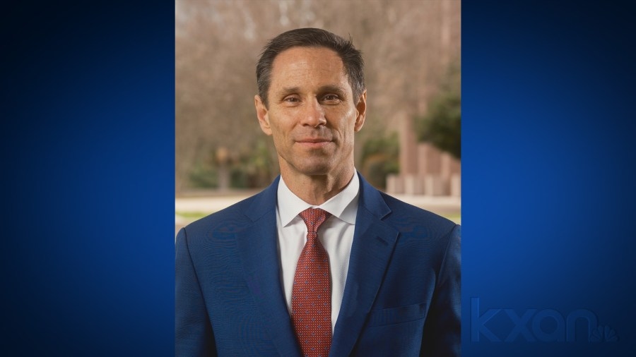 Sen. Nathan Johnson announces bid for Texas attorney general