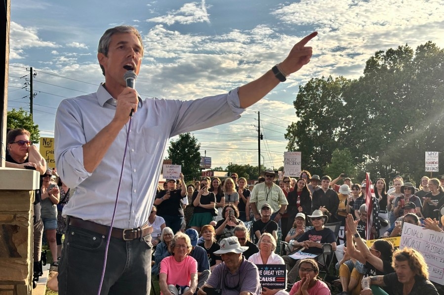 Beto O'Rourke talks Democratic strategy ahead of 2026 midterms