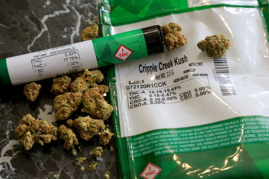 Gov. Abbott vetoes THC ban, calls upcoming special legislative session