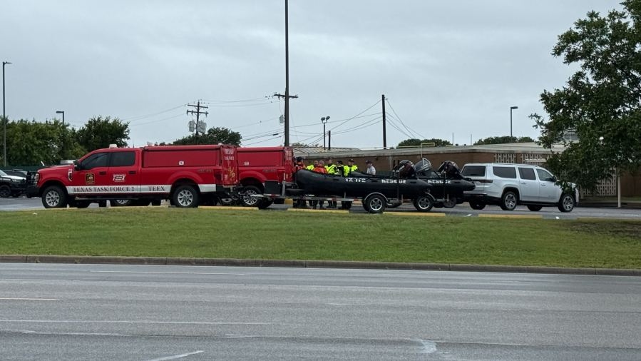 4 dead, 2 missing in Burnet County flooding; Volunteer fire chief still missing