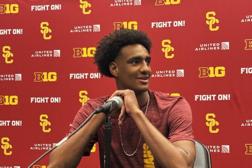 'I'm panicking.' USC's Alijah Arenas recounts harrowing escape from Cybertruck crash