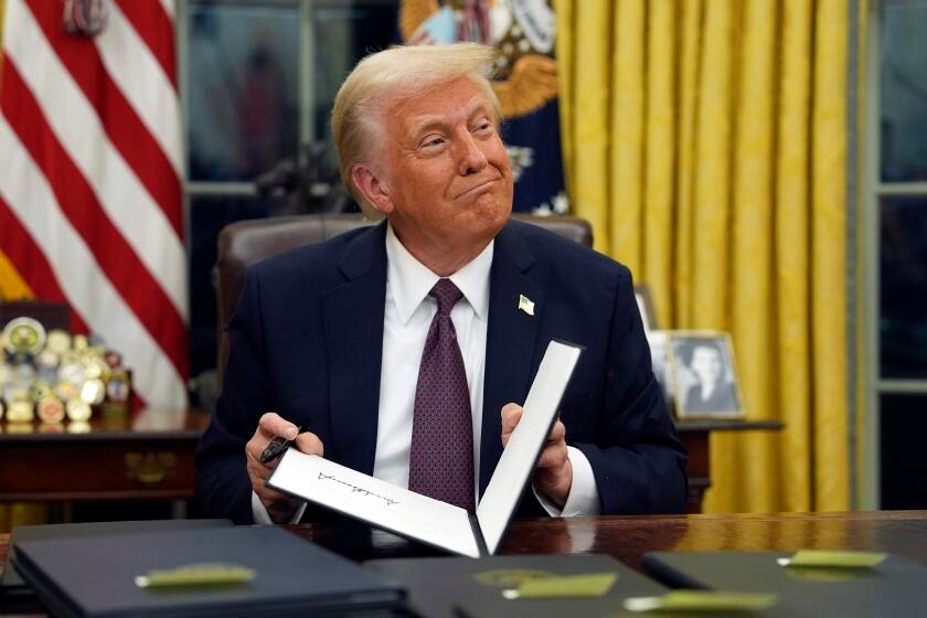 Column: The real motive behind Trump renaming the Gulf of Mexico to 'Gulf of America'