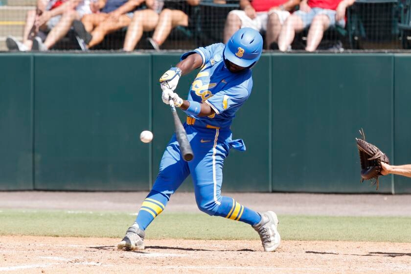 UCLA baseball defeats UC Irvine to advance to NCAA super regionals