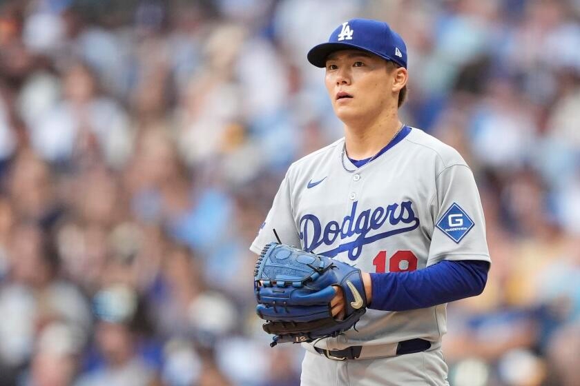 Dodgers can't overcome Yoshinobu Yamamoto's horrific first inning, fall to Brewers