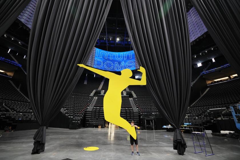 Video: Watch how Intuit Dome is transformed into Intuit Beach