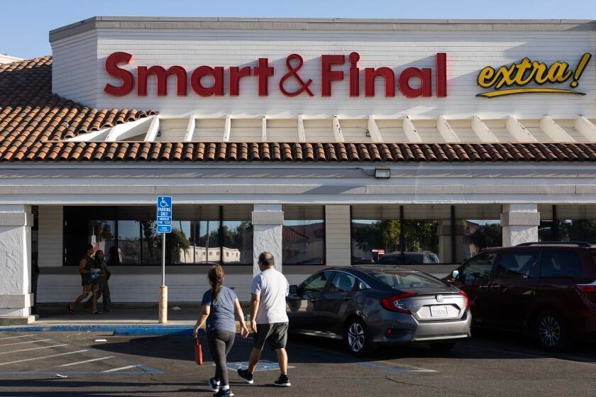 Amid state inaction, California chef sues to block sales of foam food containers