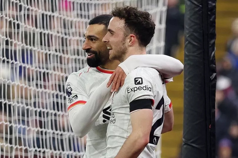 Mohamed Salah cuts vacation short after death of Liverpool teammate Diogo Jota
