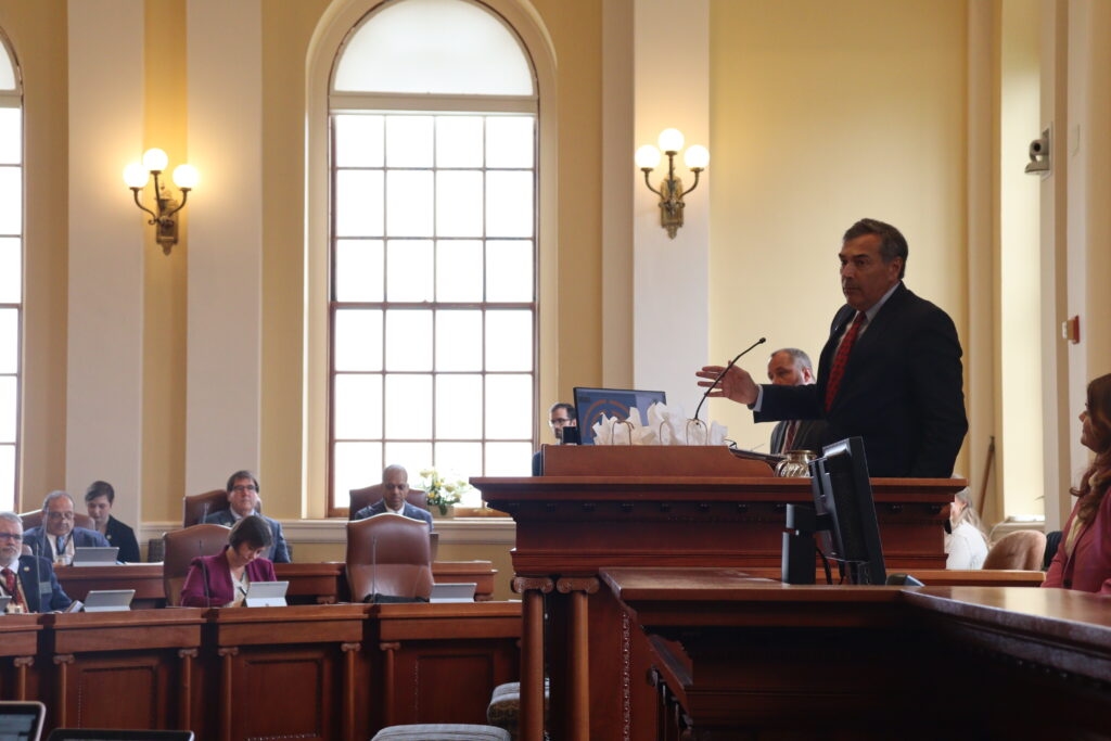 Republican Sen. Rick Bennett announces independent bid for Maine governor
