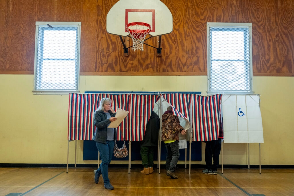 Revived efforts for Maine voters to elect constitutional officers founder