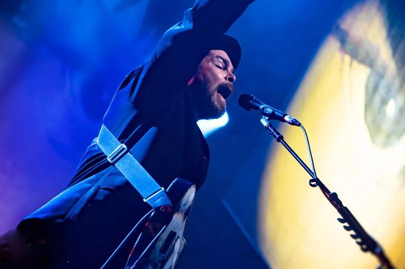 Supergrass effortlessly overcome last minute change as iconic band celebrate flawless album at Manchester's Albert Hall