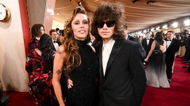 Miley Cyrus's Relationship With Her Boyfriend Might Not Lead to Marriage, Says ‘Source'