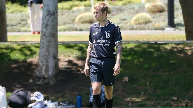 Justin Bieber Gets Ready for a Soccer Match With a Local LA Club in New Video