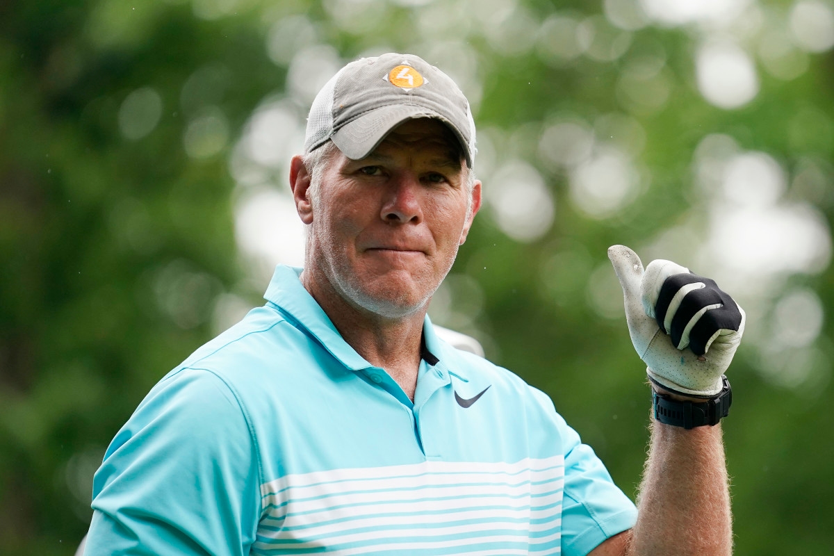 Brett Favre Turns to a Controversial Treatment for Parkinson's Disease