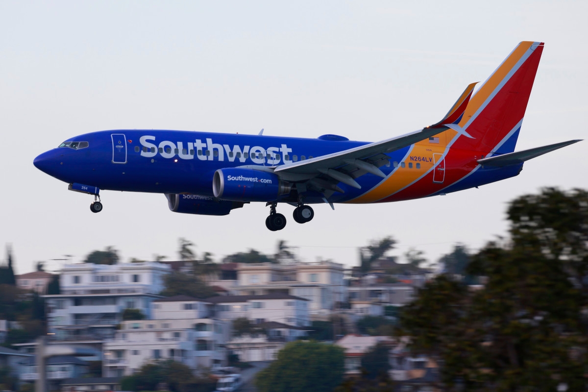 Southwest Airlines Customers Creatively Avoid Bag Fees