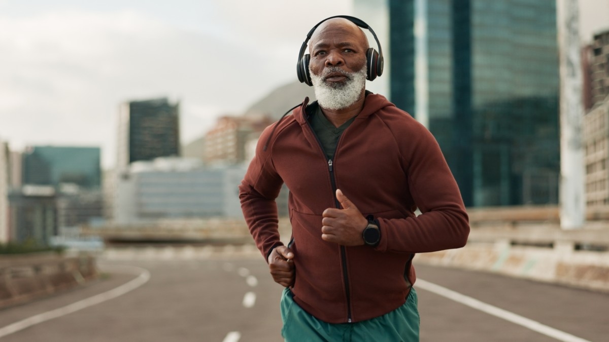 Cardio vs. Strength Training: Which Is Better for Shrinking Middle-Age Belly Fat?