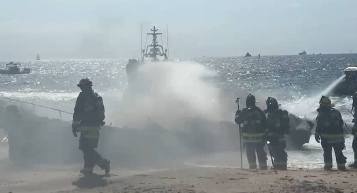 ‘I'm in the water.' 911 calls reveal moments after deadly Broward boat explosion