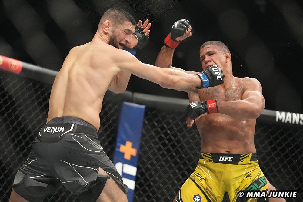 Gilbert Burns: 'Unbelievably strong' Dricus Du Plessis beats Khamzat Chimaev at UFC 319