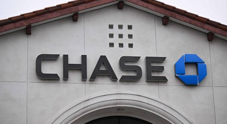 Bank manager saves Ohio couple from losing $17,000 in scam — recognize the warning signs of financial fraud