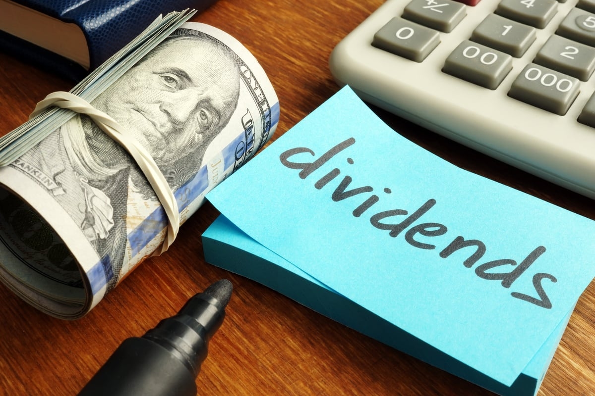 3 Dividend Stocks Beating the S&P in 2025