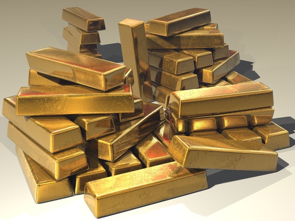 Royal Gold Strikes Deals to Buy Sandstorm Gold, Horizon Copper