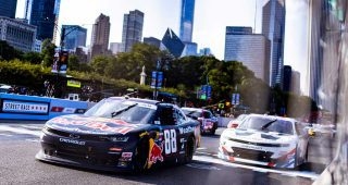 Zilisch falls short after epic battle with SVG at Chicago