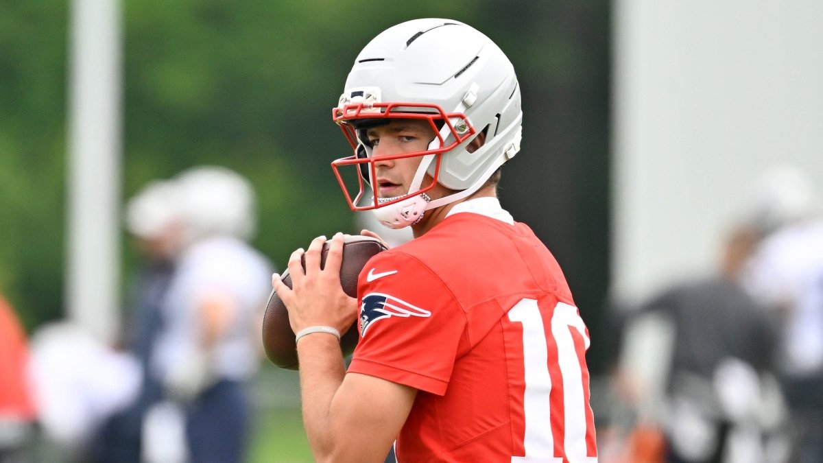 Mike Vrabel on how Drake Maye has grown as a leader