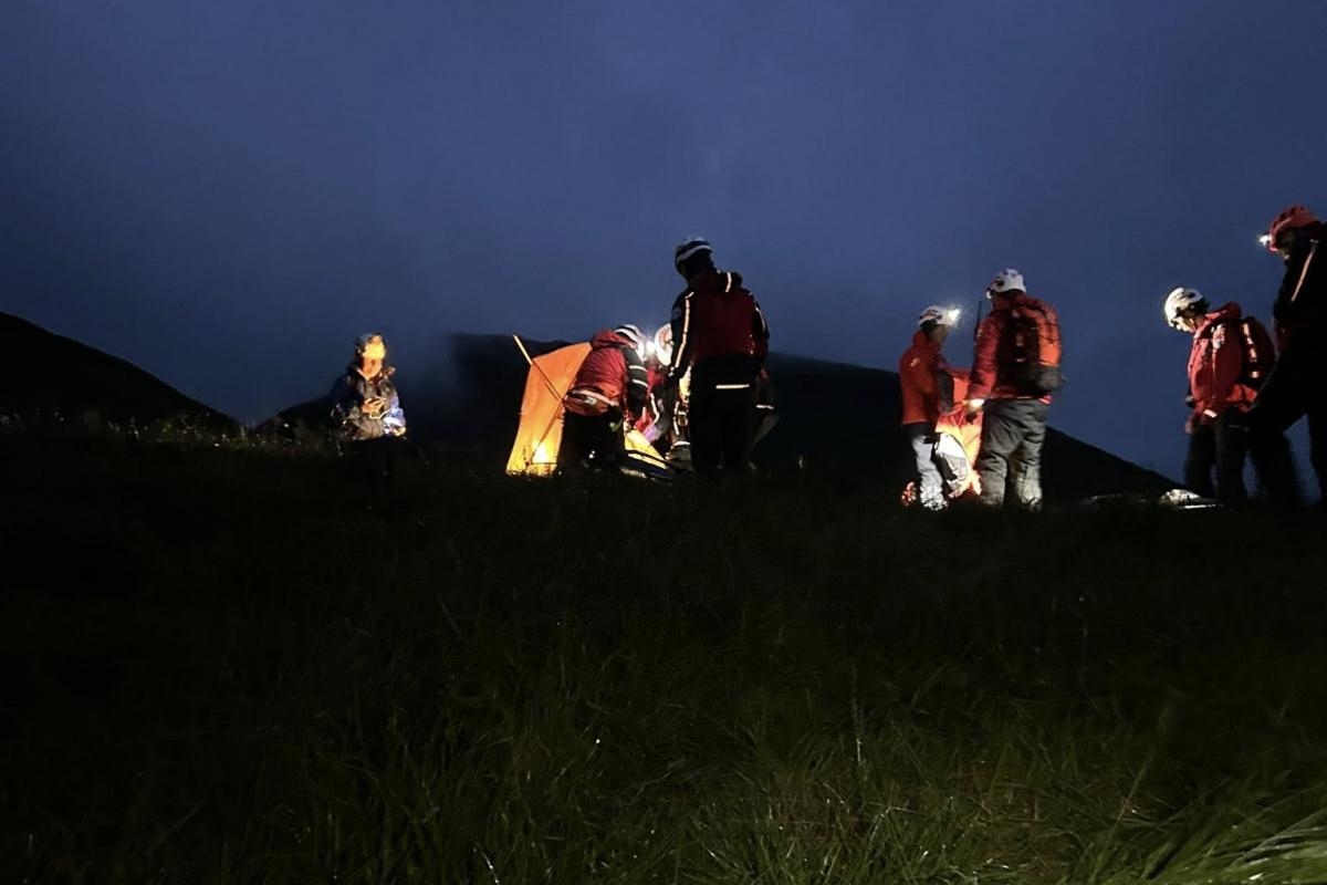 Mountain Rescue Teams aid ill camper near Grisedale Tarn