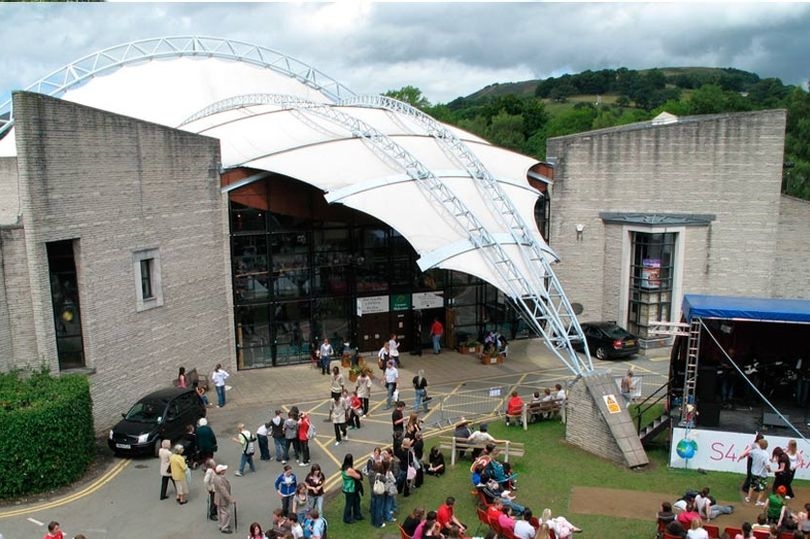 Everything we know about Llangollen International Eisteddfod 'flu-like outbreak'