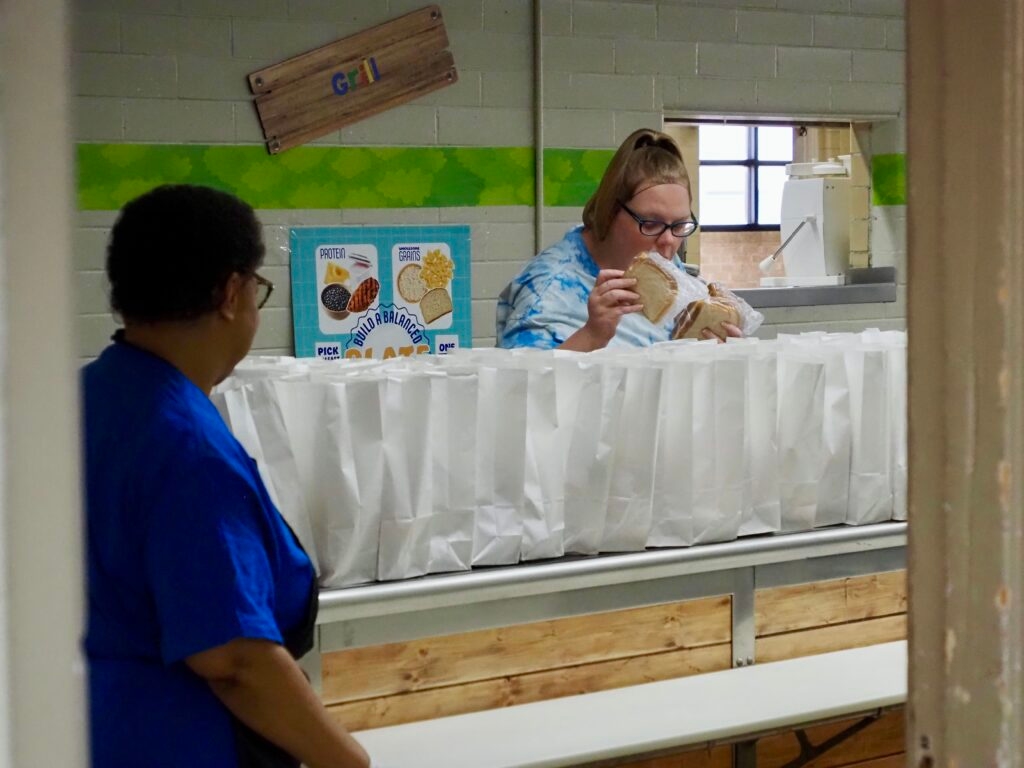 Oklahoma superintendent orders all districts to offer free meals, threatens sanctions