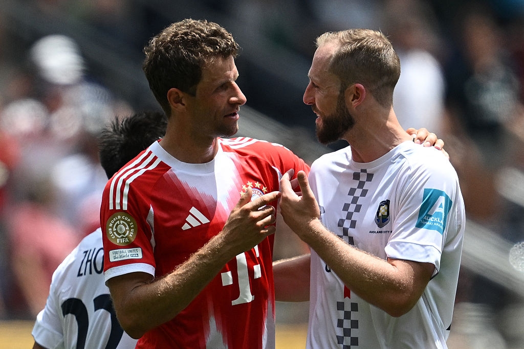 Top 5️⃣ fan reactions from Bayern's CWC drubbing of Auckland City