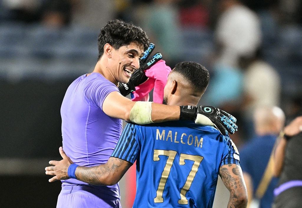 📸 Just like his dad! Keeper pulls off monster save at the Club World Cup