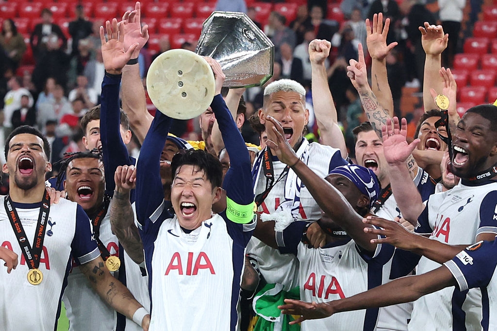 ☕️🥐 FC Breakfast: Premier League 🤝 Coca, Son lifts his first trophy 🏆