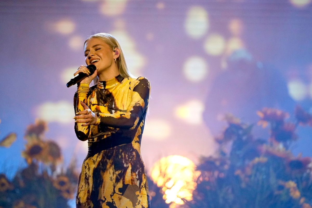 Fans Are So 'Proud' of Country Star's Long-Awaited Career Announcement