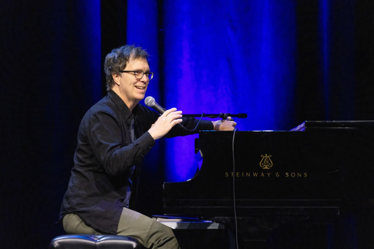 Acclaimed '90s Singer-Songwriter Makes Bold Political Statement With Surprise Album Release