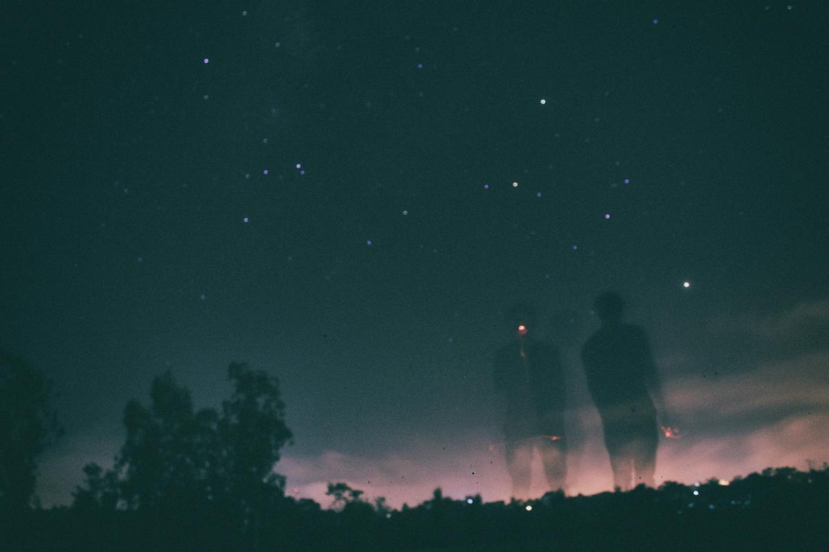 How to Manifest Love During Mercury Retrograde, Based on Zodiac Sign