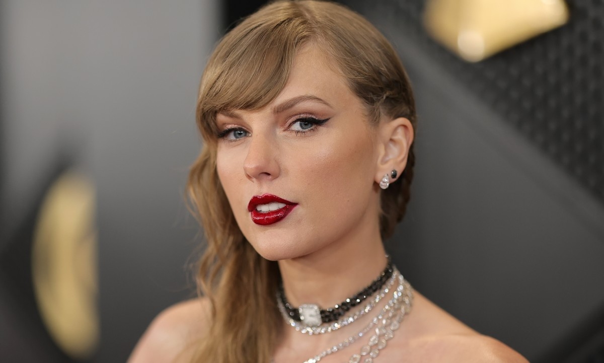 Iconic Rock Star, 54, Makes a Bold Declaration About Taylor Swift