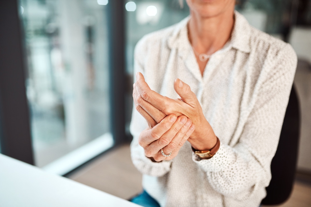 The #1 Early Sign of Osteoporosis Most People Miss, According to Orthopedists