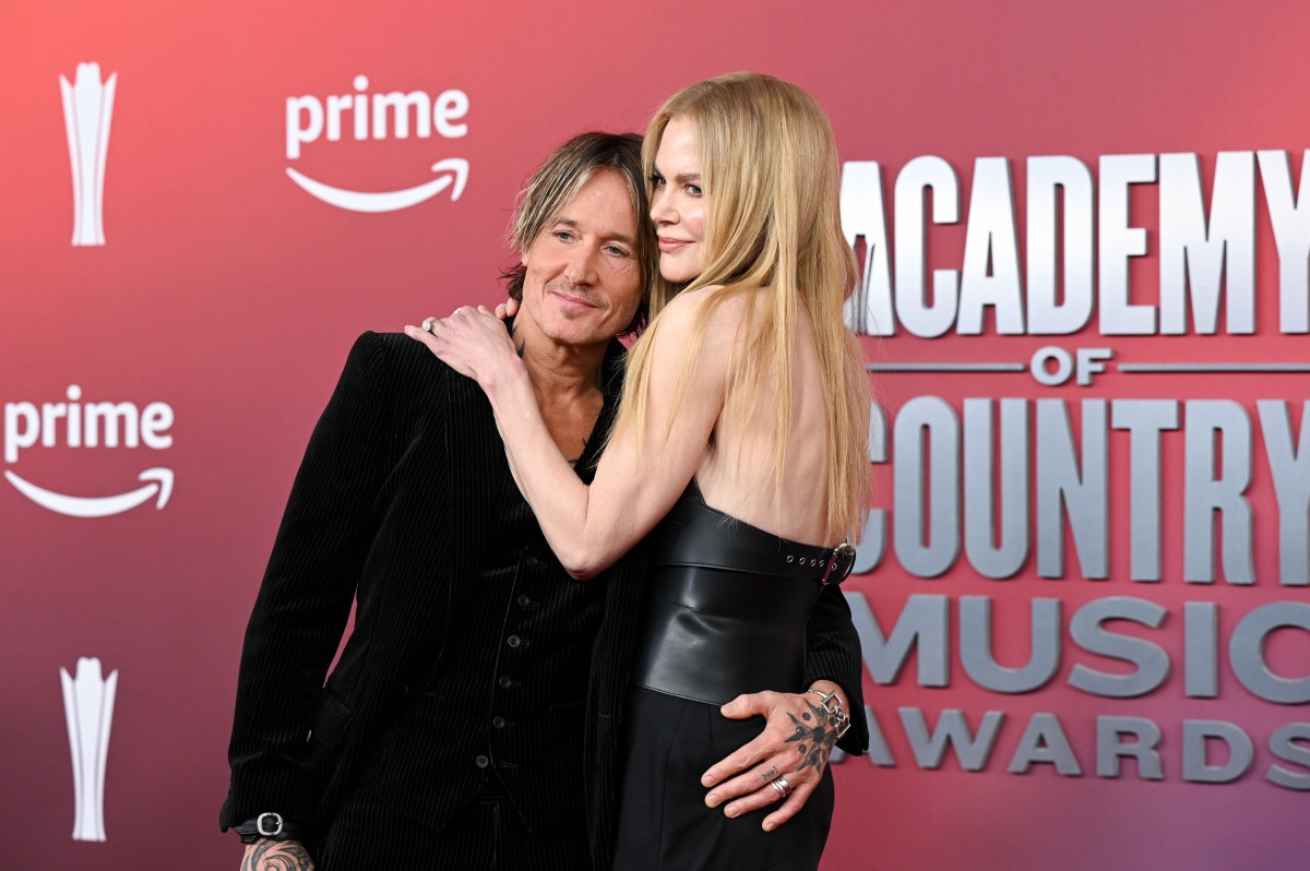 Beloved Hollywood Couple Celebrates Nearly 20 Years Of Wedded Bliss With Loved-Up Post On Social Media