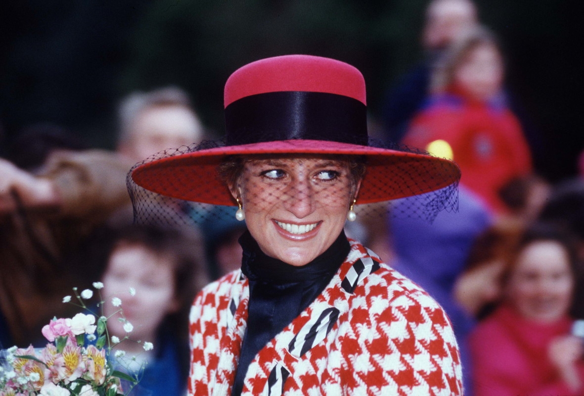 Woman Collapses After Winning Princess Diana's Iconic Dress and Video Goes Viral