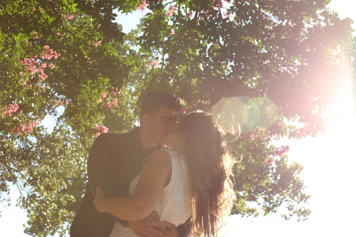 3 Birth Months Luckiest in Love, According to Experts
