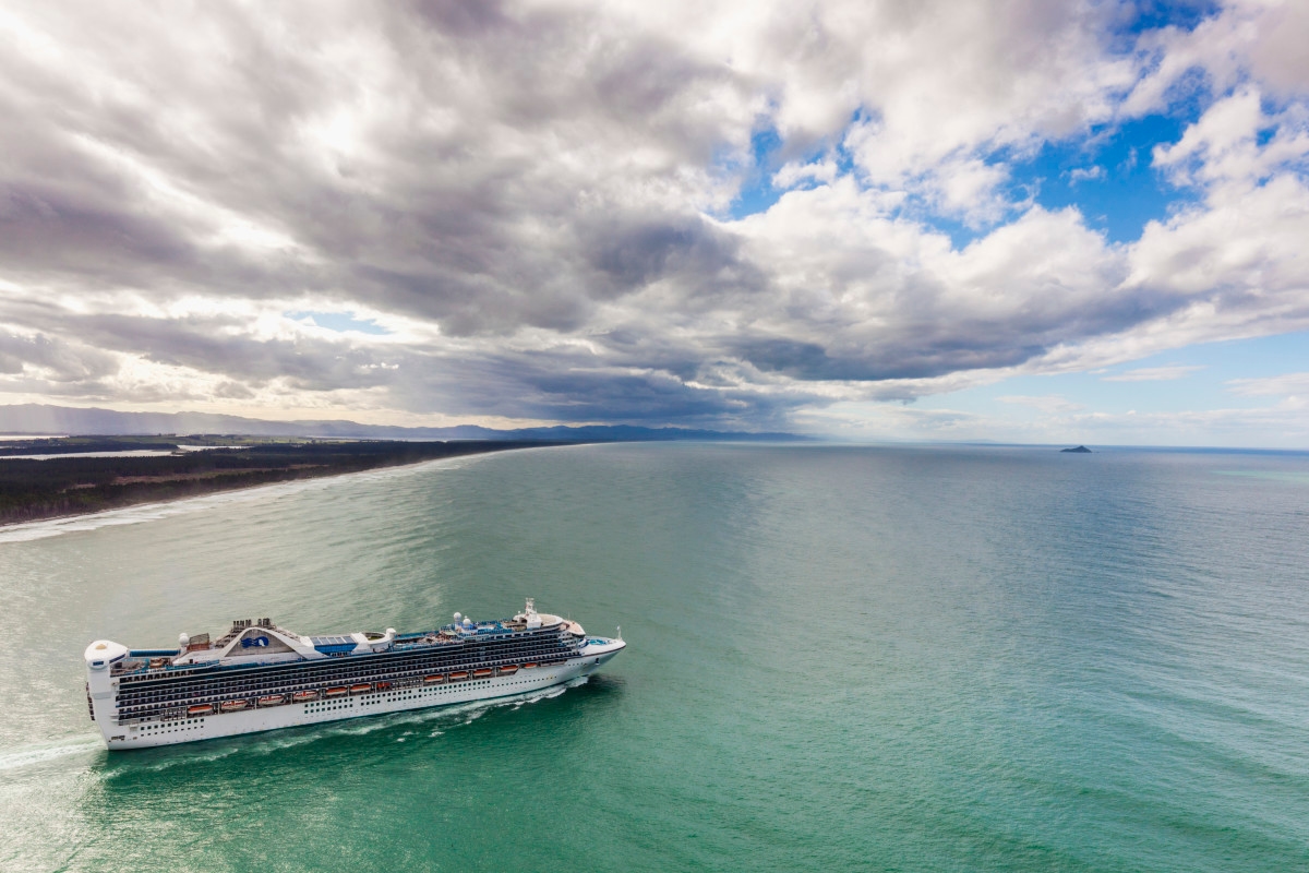 Multiple Cruises Stranded at Sea Due to Unexpected Port Closure